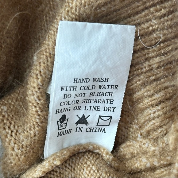 Debut Womans Striped Sweater Cowl Neck Cozy Soft Pink Grey Brown Size S/M - Picture 8 of 8